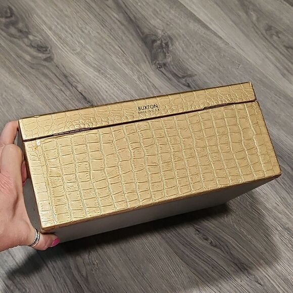 XL Vintage Buxton Metallic Gold Texrured Jewelry Box - Picture 8 of 12